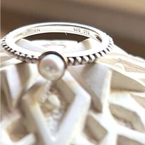 Tiffany 14kgold/sterling pearl ring